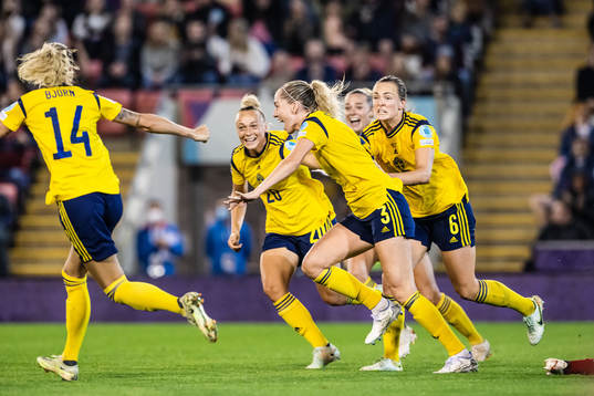 Bläddra bland fler bilder av UEFA Women's Euro 2022, day 17, Sweden - Belgium