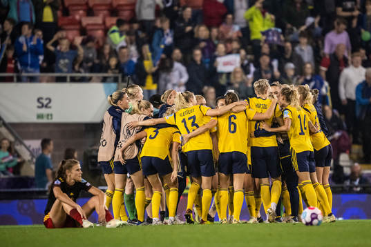 Players of Sweden celebrate