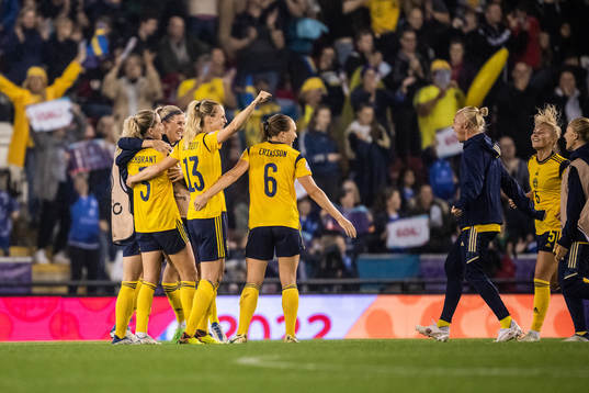 Players of Sweden celebrate