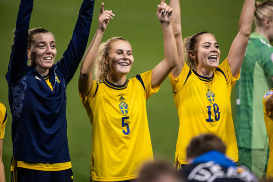 Linda Sembrant, Amanda Nilden and Fridolina Rolfö of Sweden