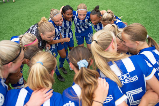 Bläddra bland fler bilder av Fotboll, Gothia Cup, IFK Göteborg - IFK Fjärås, kvartsfinal