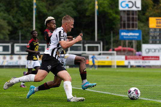 Landskronas Jesper Strid och Östersunds Chovanie Amatkarijo