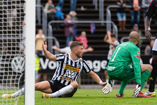 Landskronas Erik Pärsson reagerar