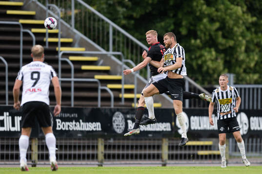 Östersunds Malcolm Stolt och Landskronas Erik Hedenquist