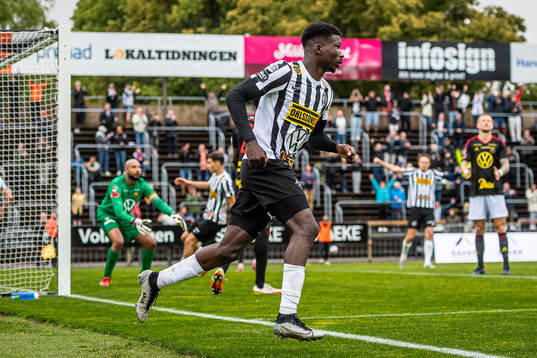 Landskronas Ousmane Diawara jublar
