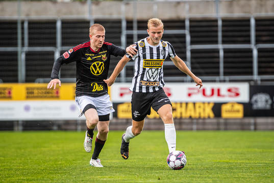 Östersunds Simon Kroon och Landskronas Johan Rapp