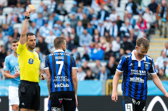 Sirius Dennis Widgren lämnar planen