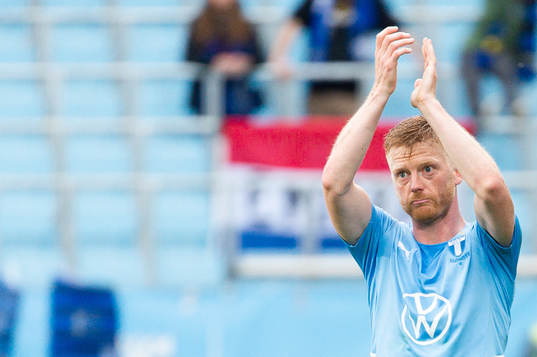 Malmö FFs Anders Christiansen lämnar planen