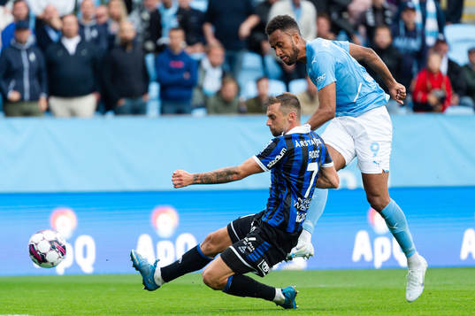 Sirius Filip Rogic och Malmö FFs Isaac Kiese Thelin