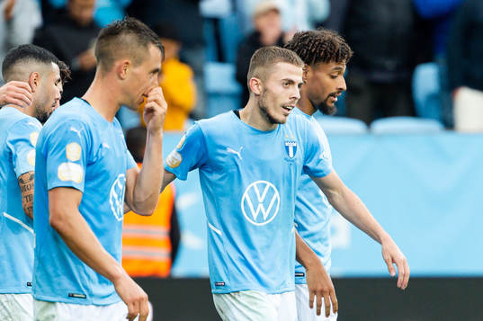 Malmö FFs Patriot Sejdiu jublar