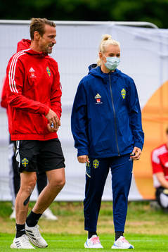 Magnus Andersson, team manager and Stina Blackstenius of