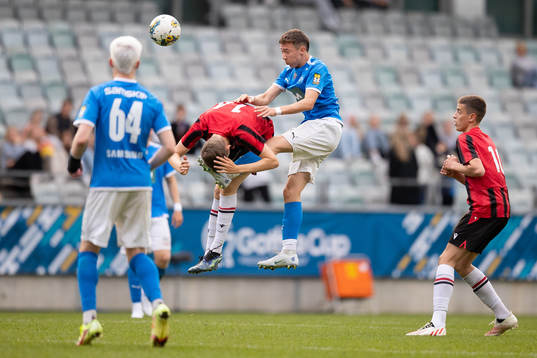 Kamp om bollen