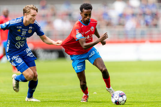 GIF Sundsvalls Marcus Burman och Helsingborgs Taha Ali