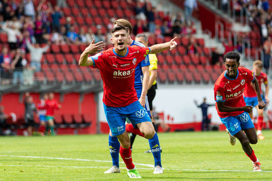 Helsingborgs Armin Gigovic jublar