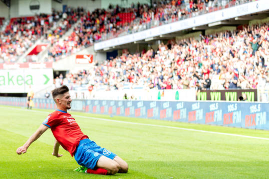 Helsingborgs Armin Gigovic jublar
