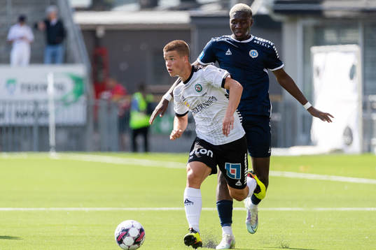 Örebros Samuel Dahl och Utsiktens Diocounda Gory