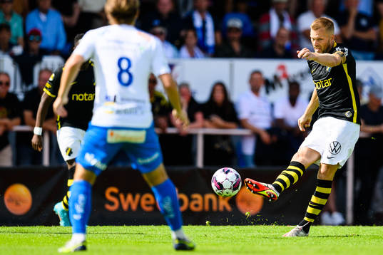 s Sebastian Larsson