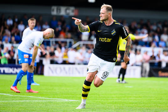 s John Guidetti jublar