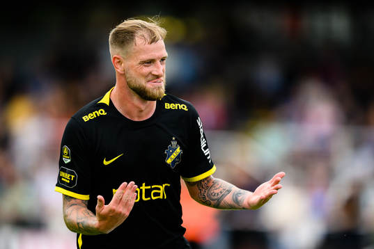 s John Guidetti jublar