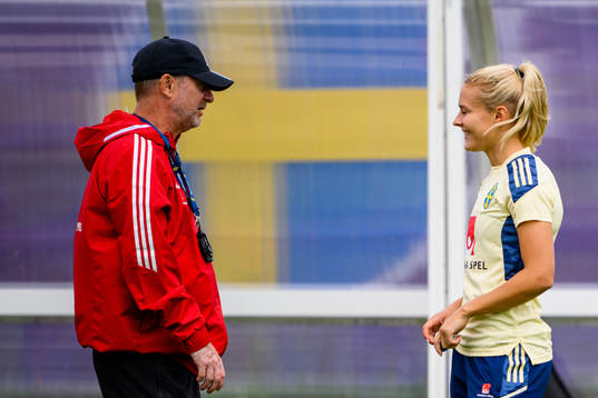 Peter Gerhardsson, head coach and Amanda Nilden of the