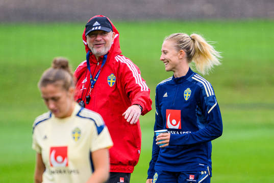 Peter Gerhardsson, head coach and Rebecka Blomqvist of the