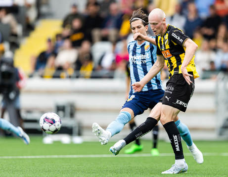 Häckens Valgeir Fridriksson och Djurgårdens Gustav Wikheim