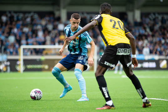 Djurgårdens Haris Radetinac och Häckens Blair Turgott