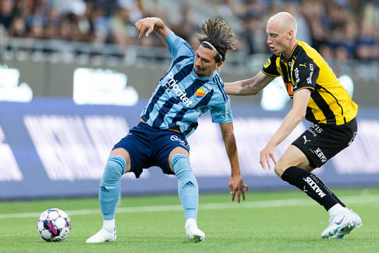 Djurgårdens Gustav Wikheim och Häckens Valgeir Fridriksson