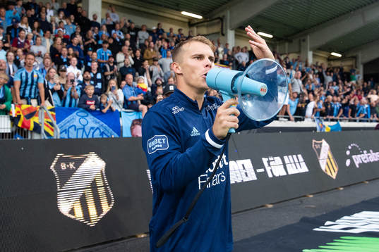 Djurgårdens Elias Andersson jublar