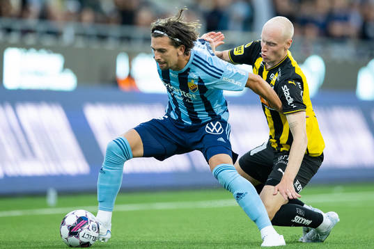 Djurgårdens Gustav Wikheim och Häckens Valgeir Fridriksson