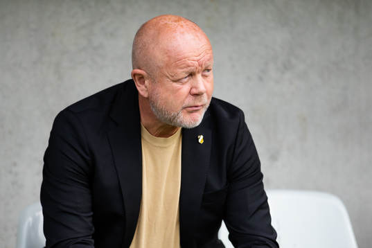 Häckens tränare Per-Mathias Høgmo innan  fotbollsmatchen