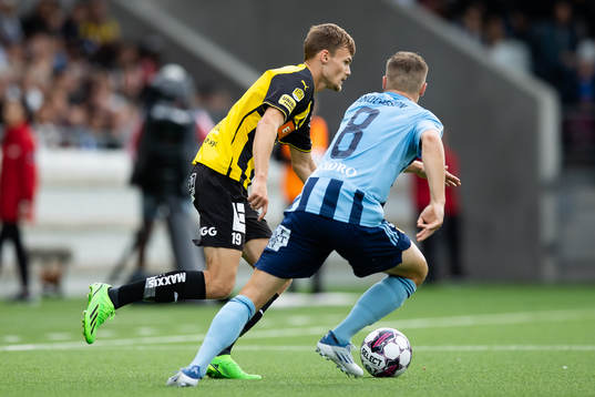 Häckens Oscar Uddenäs och Djurgårdens Elias Andersson