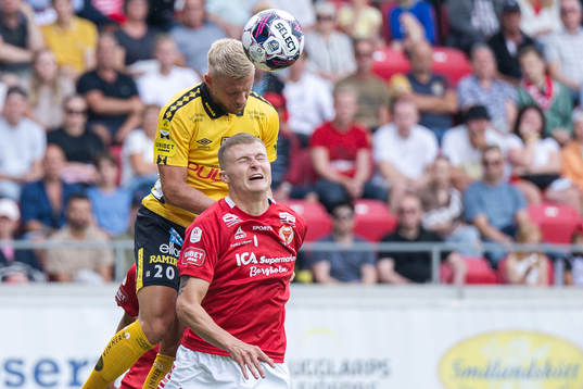 Elfsborgs Simon Strand och Kalmars David Kristjan Olafsson