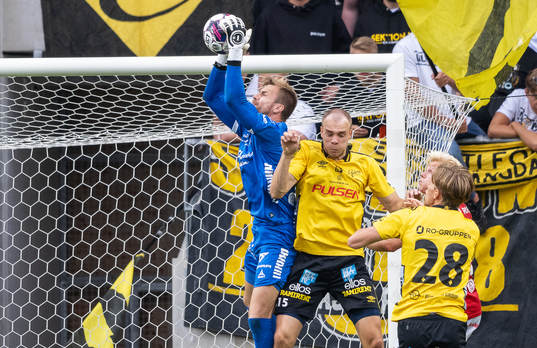 Kalmars målvakt Ricardo Friedrich och Elfsborgs Leo