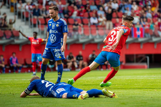 GIF Sundsvalls Pontus Engblom deppar samtidigt som