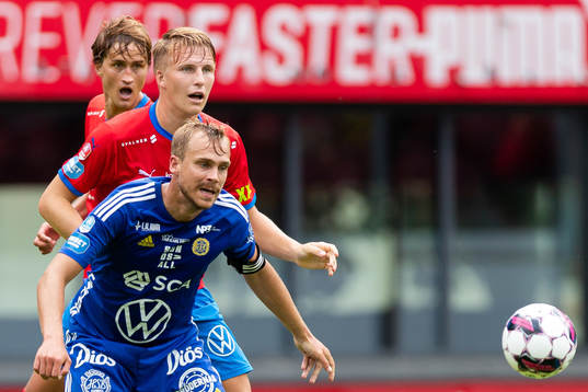 GIF Sundsvalls Pontus Engblom och Helsingborgs Casper Widell