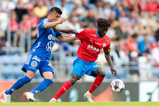GIF Sundsvalls Joe Corona och Helsingborgs Benjamin Acquah