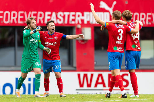 Helsingborgs målvakt Kalle Joelsson och Viljormur Davidsen