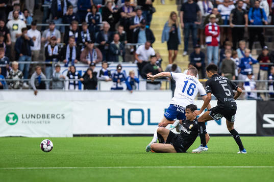 IFK Göteborgs Hussein Carneil och Alexander Jallow och IFK