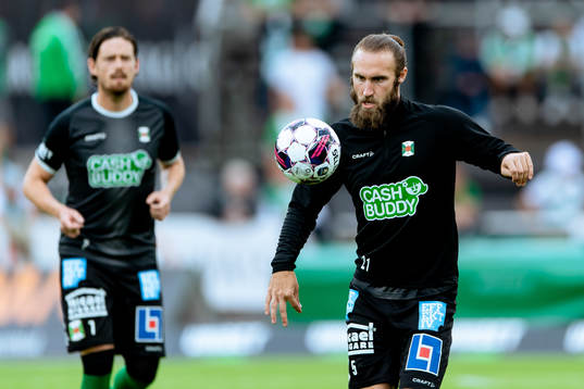Varbergs Oskar Sverrisson före fotbollsmatchen i