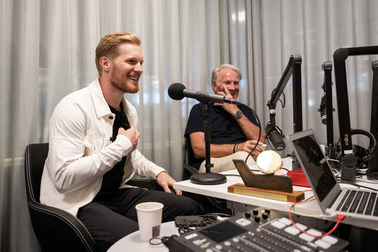Gabriel Landeskog tilldelas Guldpucken