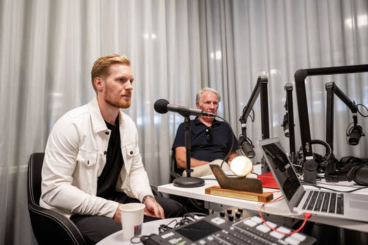 Gabriel Landeskog tilldelas Guldpucken