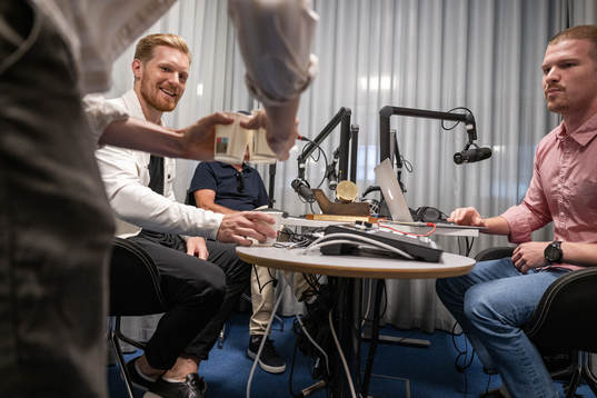 Gabriel Landeskog tilldelas Guldpucken