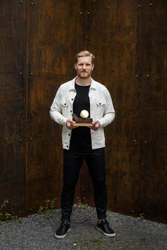 Gabriel Landeskog tilldelas Guldpucken