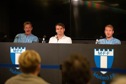 Goalkeeper Johan Dahlin, Milos Milojevic, head coach and