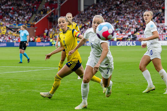 Kosovare Asllani of Sweden and Beth Mead of England