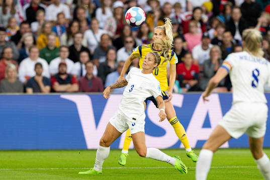 Sofia Jakobsson of Sweden and Rachel Daly of England