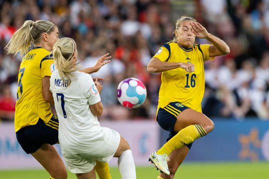 Linda Sembrant and Filippa Angeldahl of Sweden against Beth