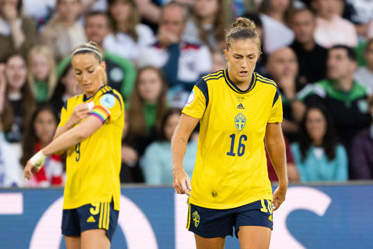 Kosovare Asllani and Filippa Angeldahl of Sweden look
