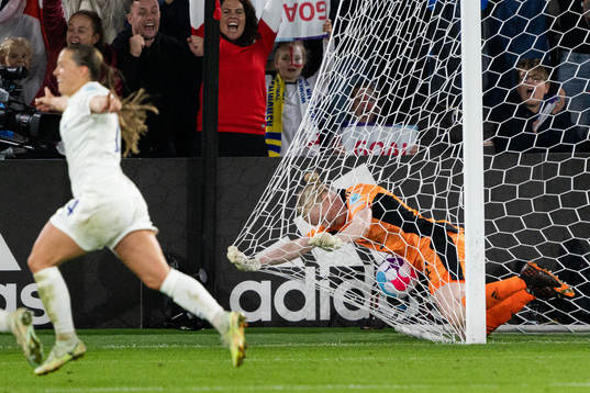 Goalkeeper Hedvig Lindahl of Sweden